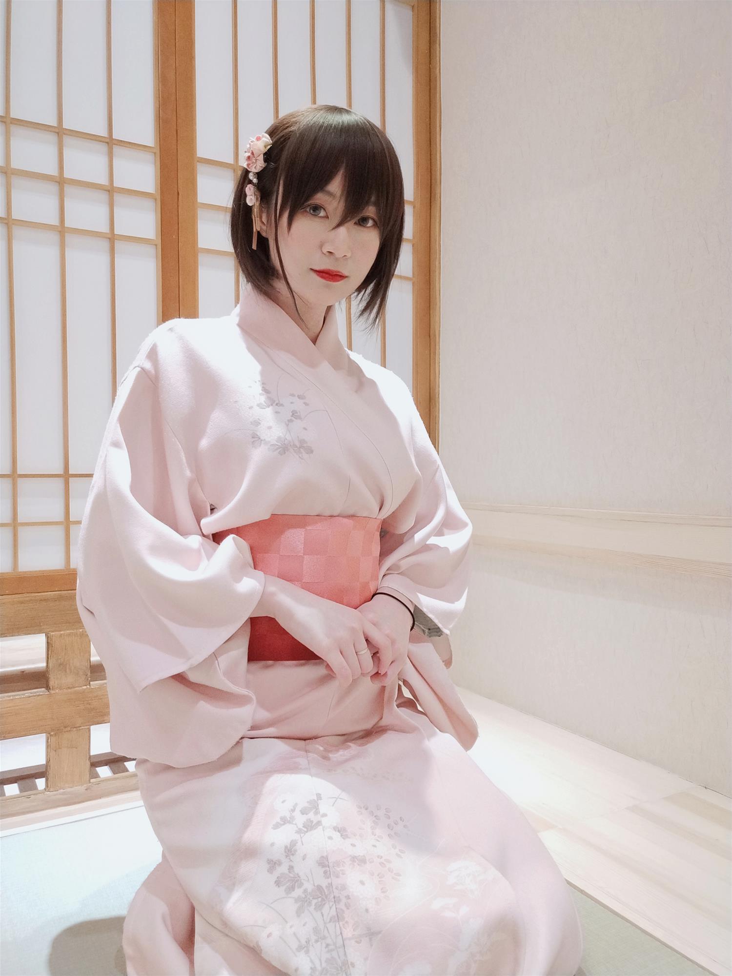 Coser小姐姐 白银81 和服温泉 [40P-340MB]