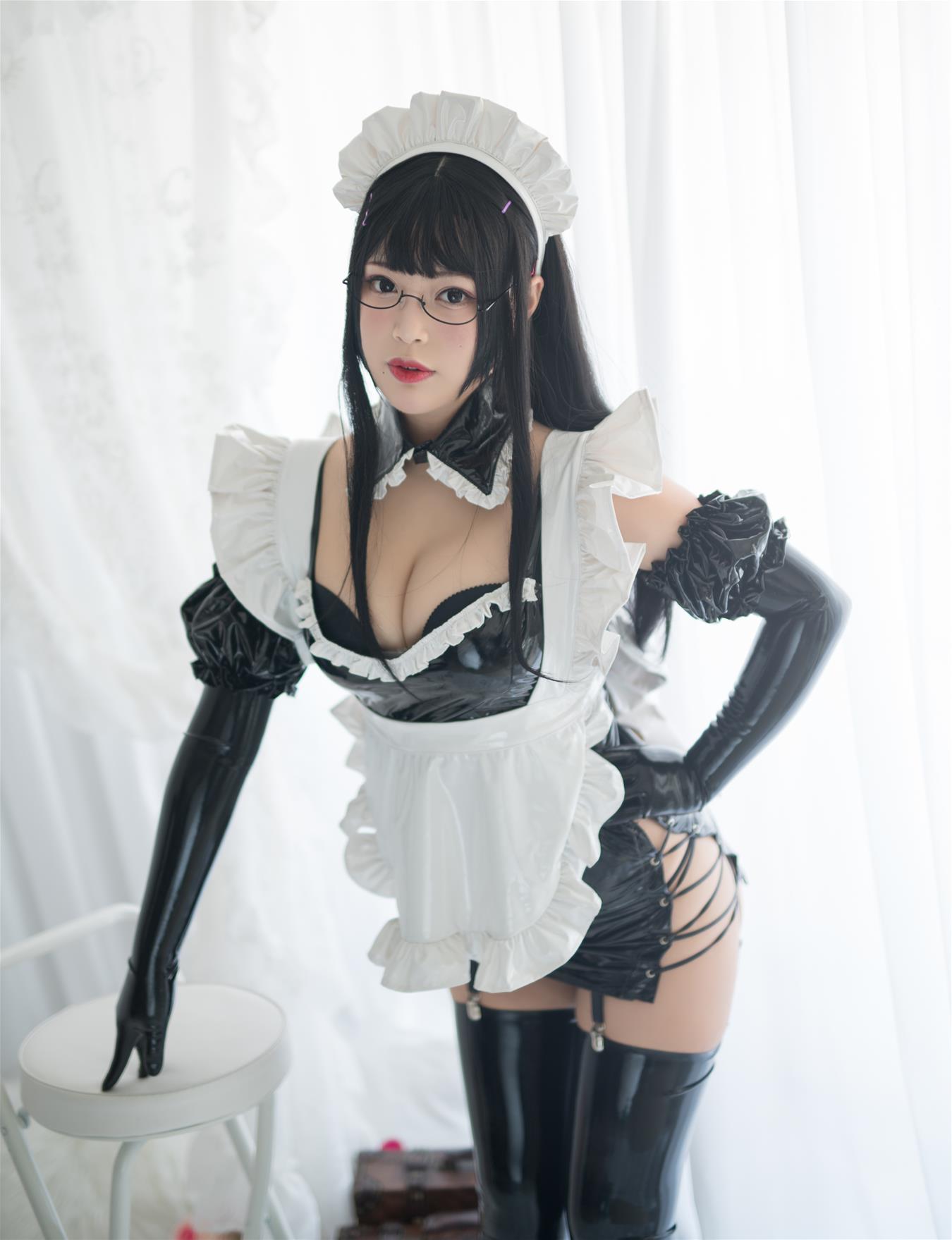 -白烨- 傲娇女仆长 [63P18V-817MB]