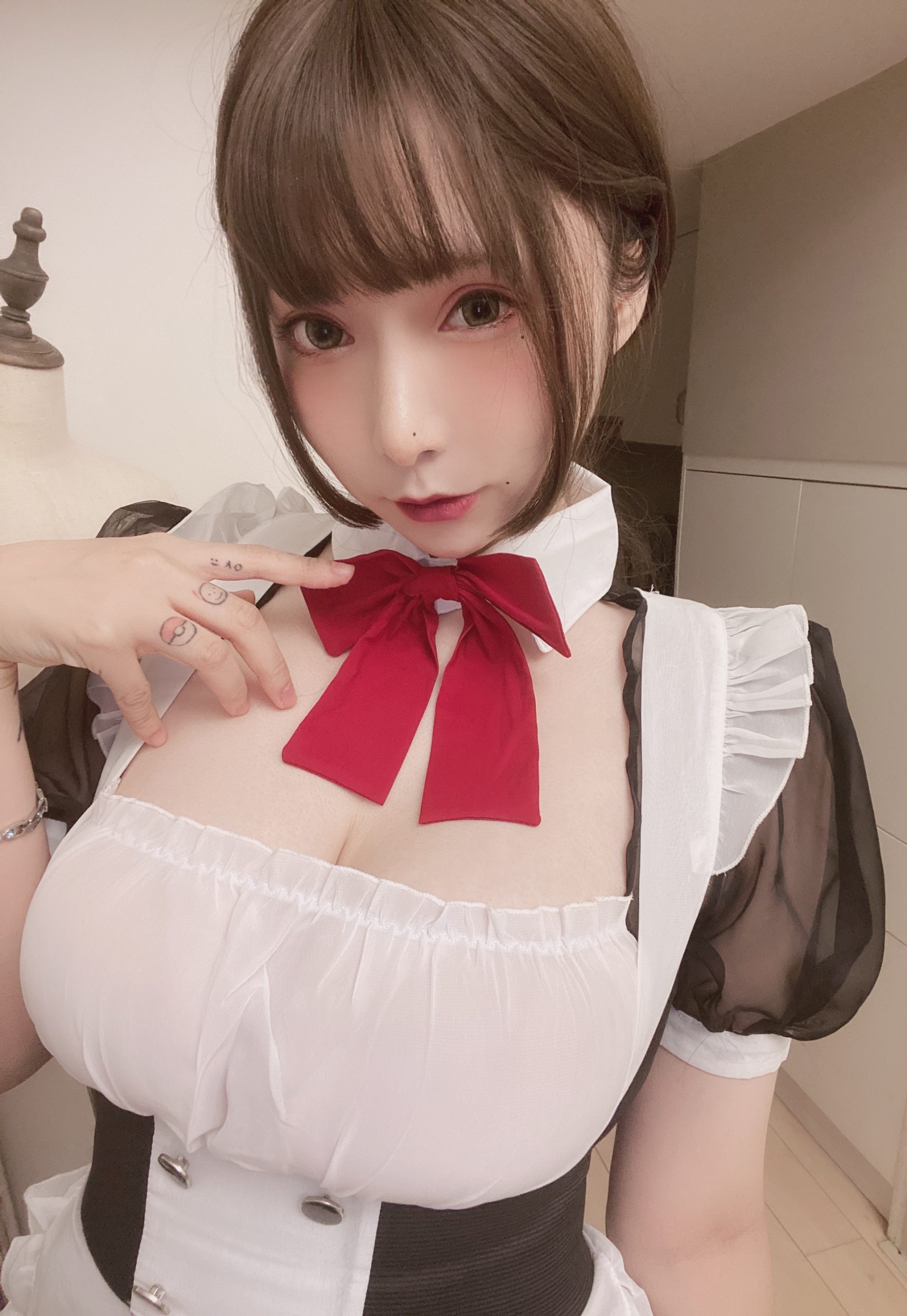 次屁啦 透明女仆桃 [26P-94MB]