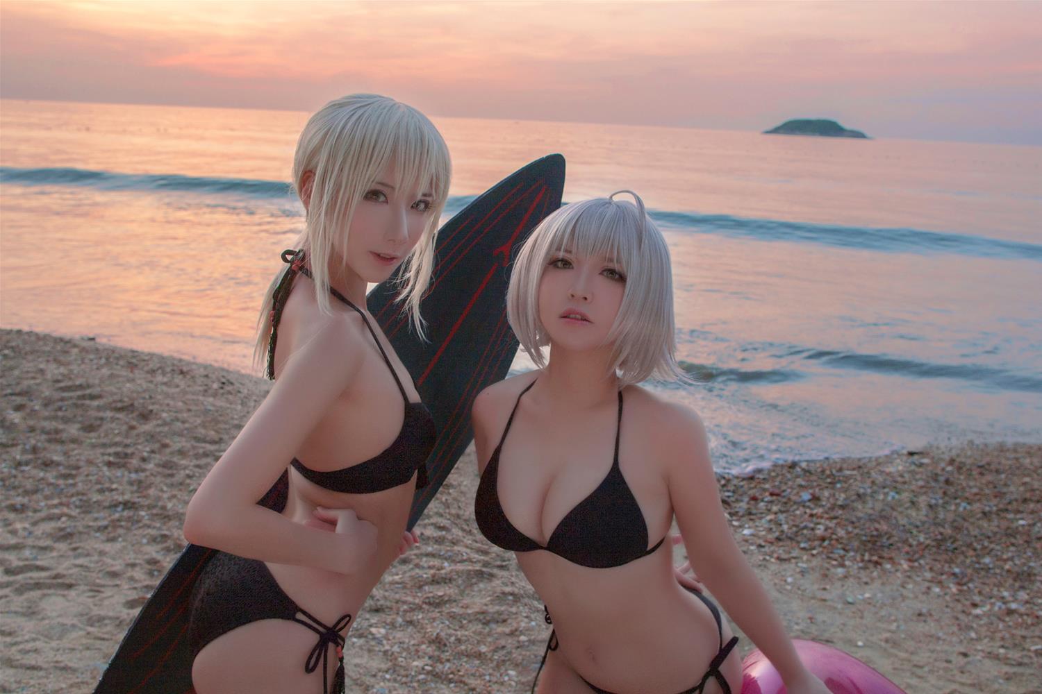 半半子 &索索 黑贞1 海边泳装 [40P-47MB]