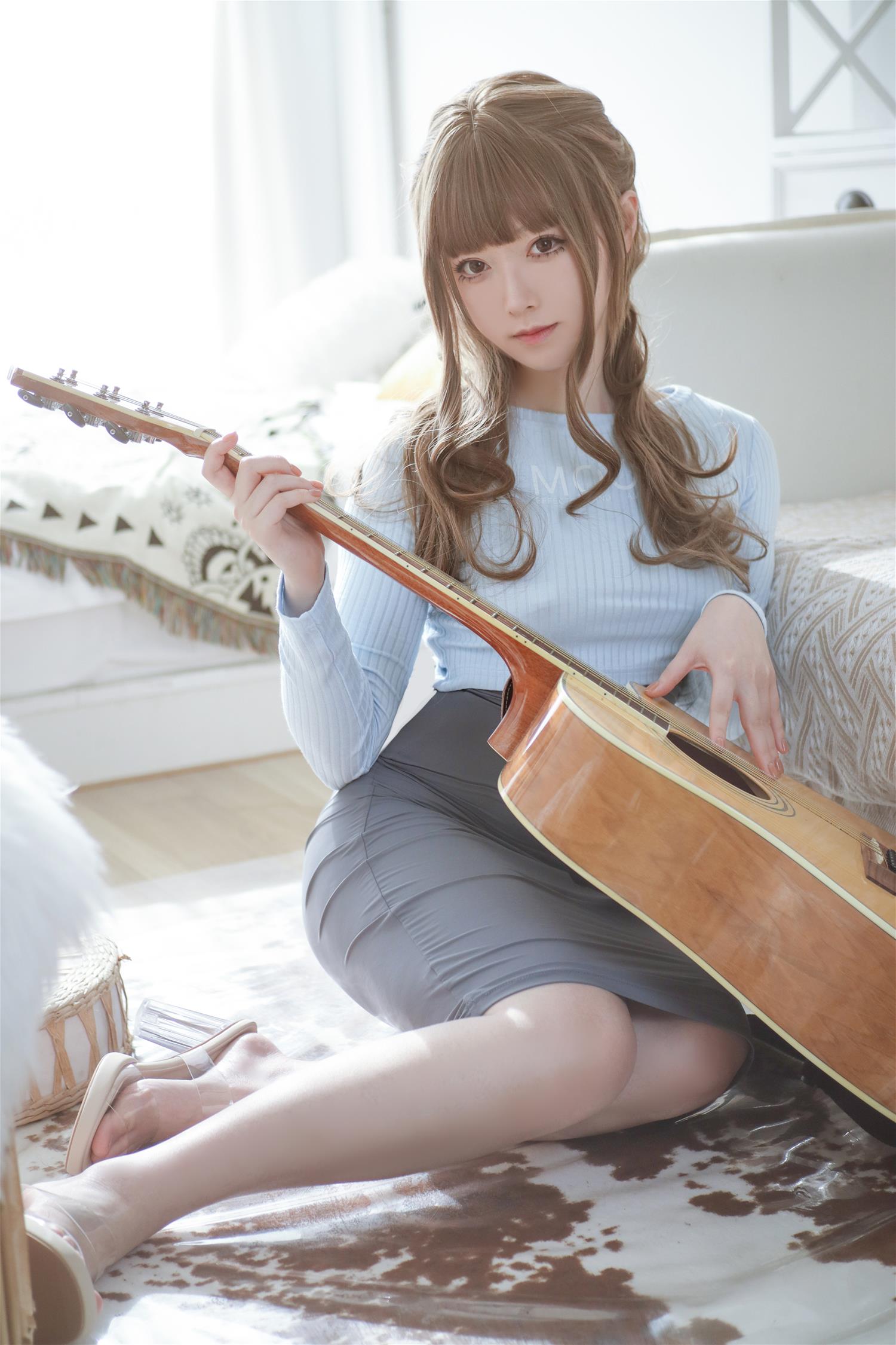 Asagiriai（愛ちゃん） 吉他妹妹 [26P-330MB]