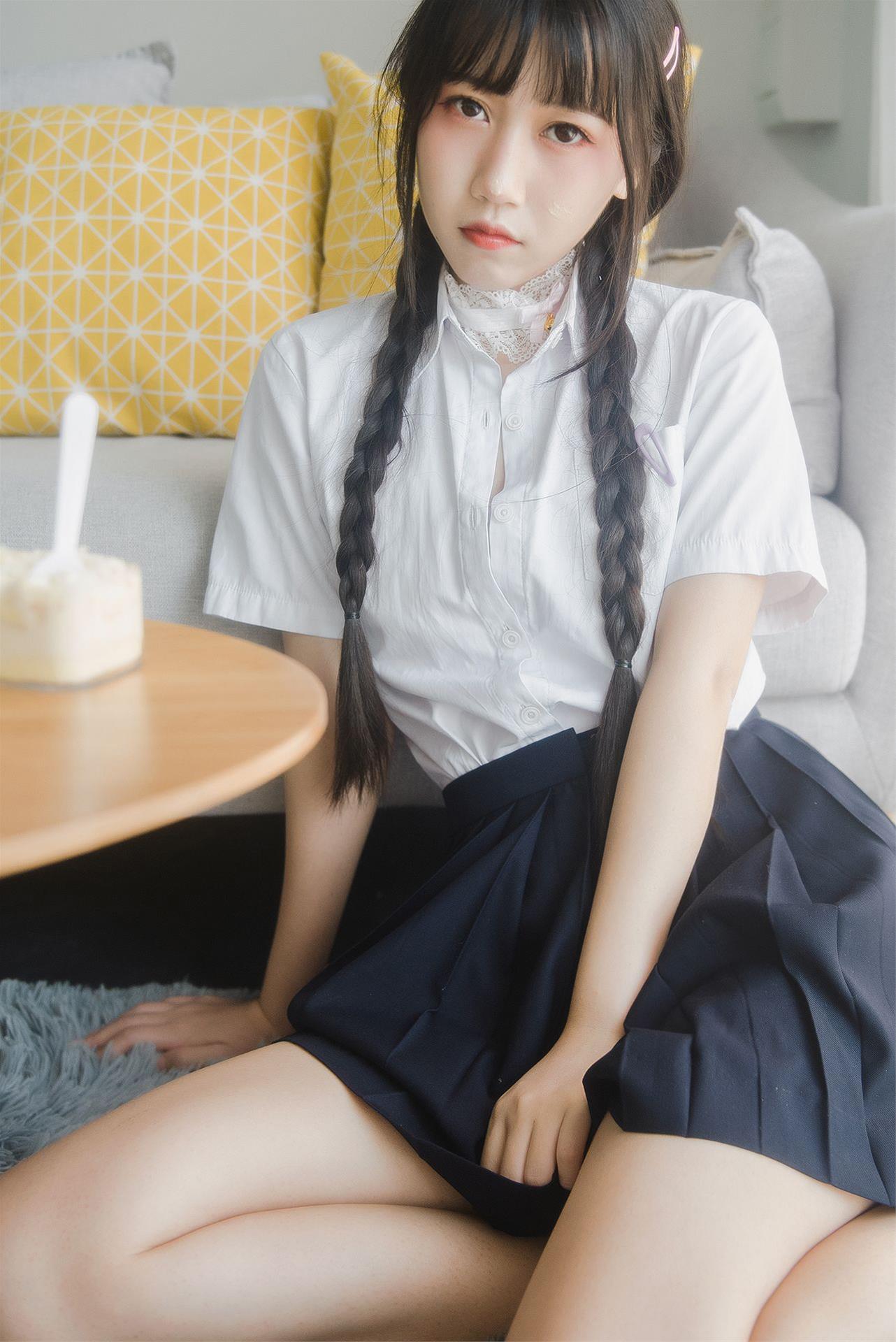 不呆猫 奶油少女 [80P4V-105MB]
