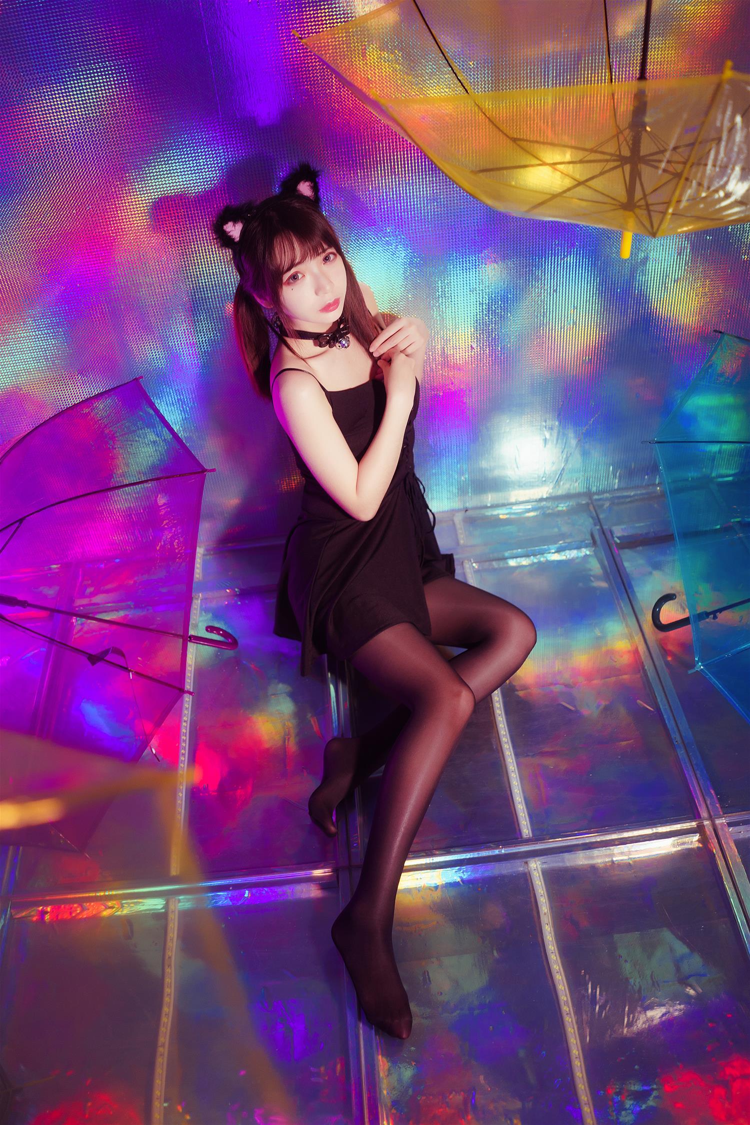 疯猫ss 丝袜狂想曲（光） [34P-361MB]