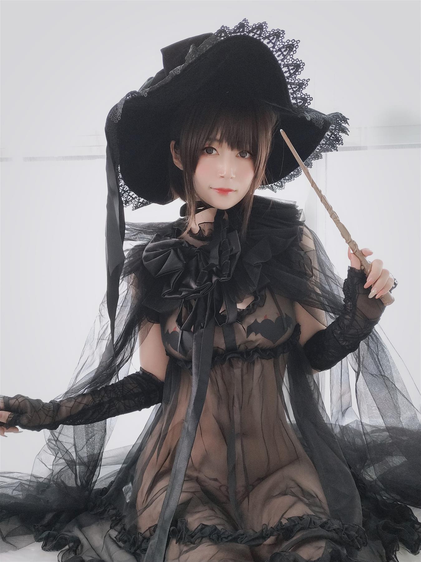 Coser小姐姐 白银81 见习魔女 [125P6V-916MB]