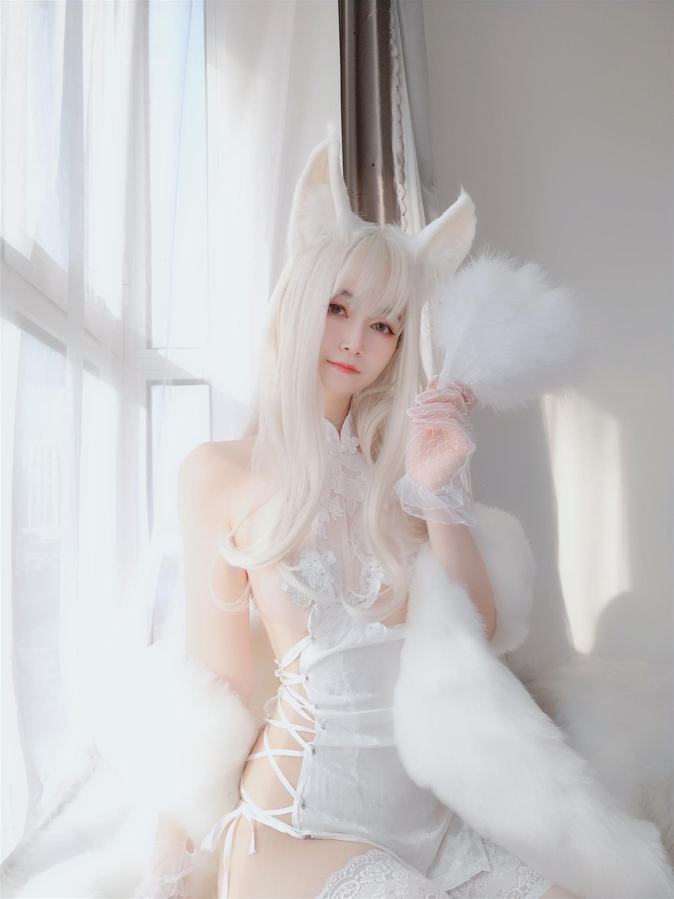 Coser小姐姐 白银81 自撮48 [100P6V-683MB]