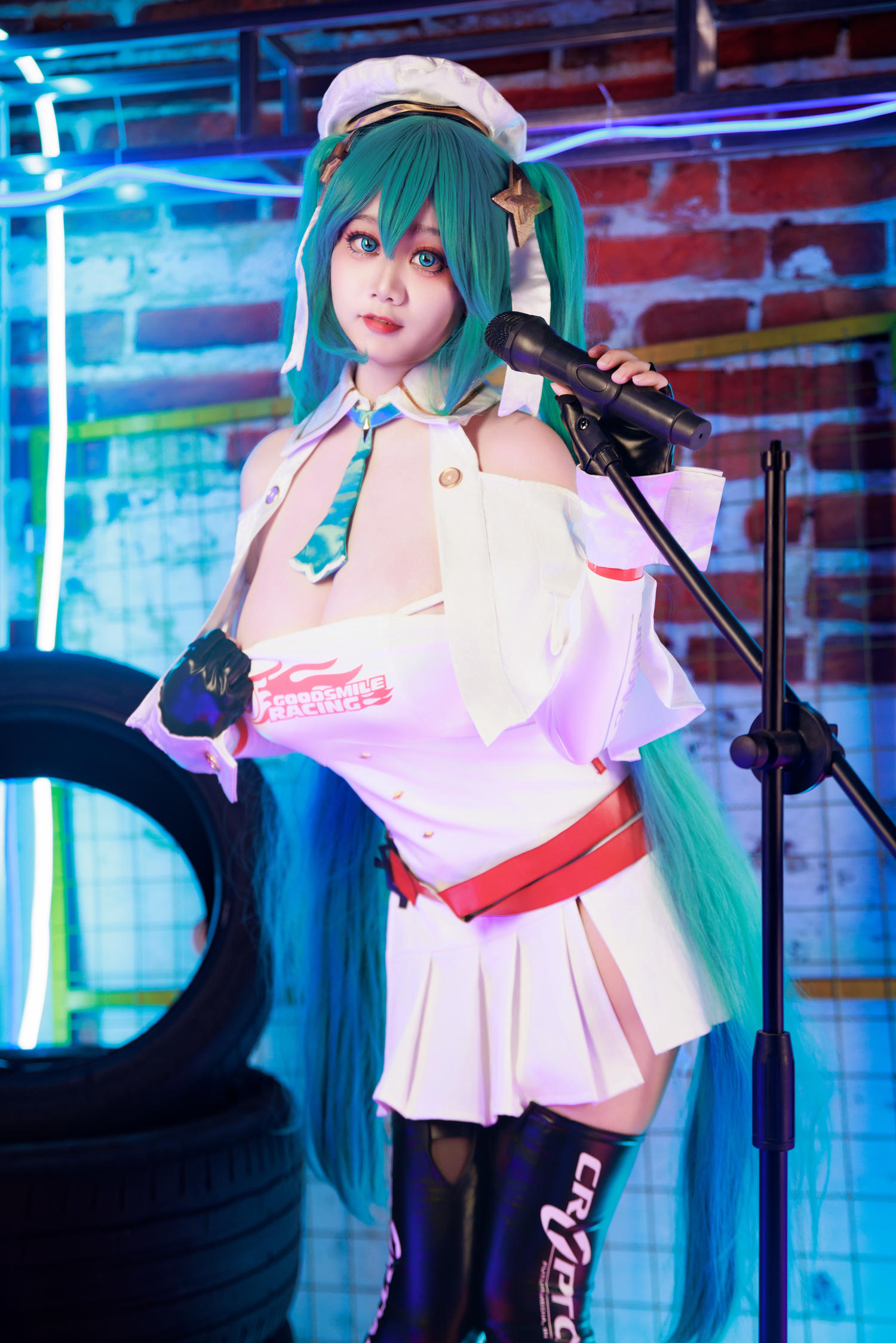 阿雪雪 赛车MIKU [89P2V-3.14GB]