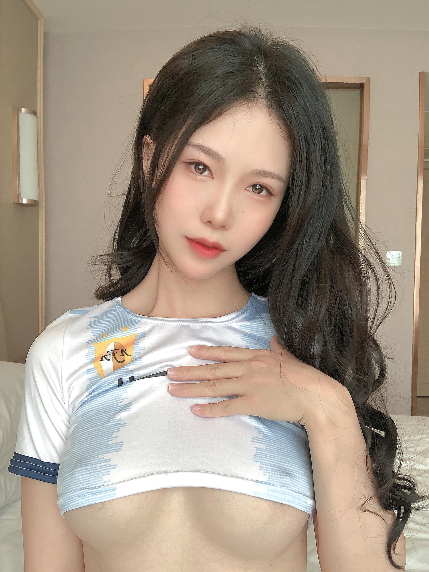 抖娘-利世 定制 足球宝贝 [20P1V-235MB]_