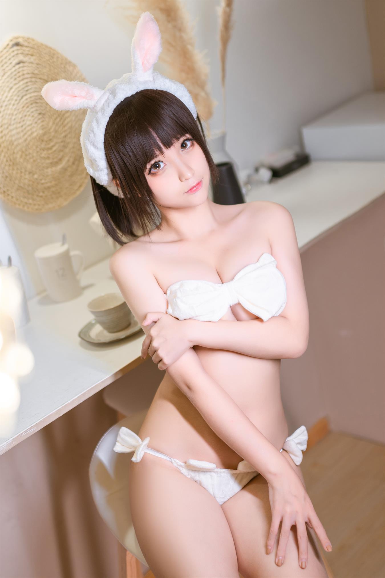 蠢沫沫 蝴蝶结内衣 [40P-387MB]