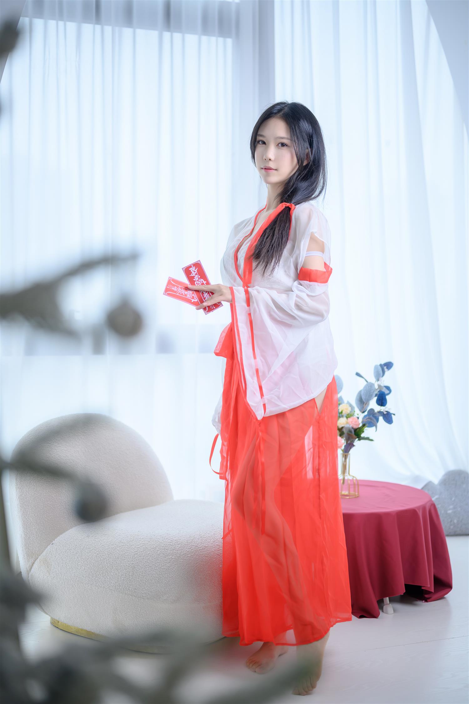 抖娘-利世 私人驱邪 [48P1V-1.50GB]