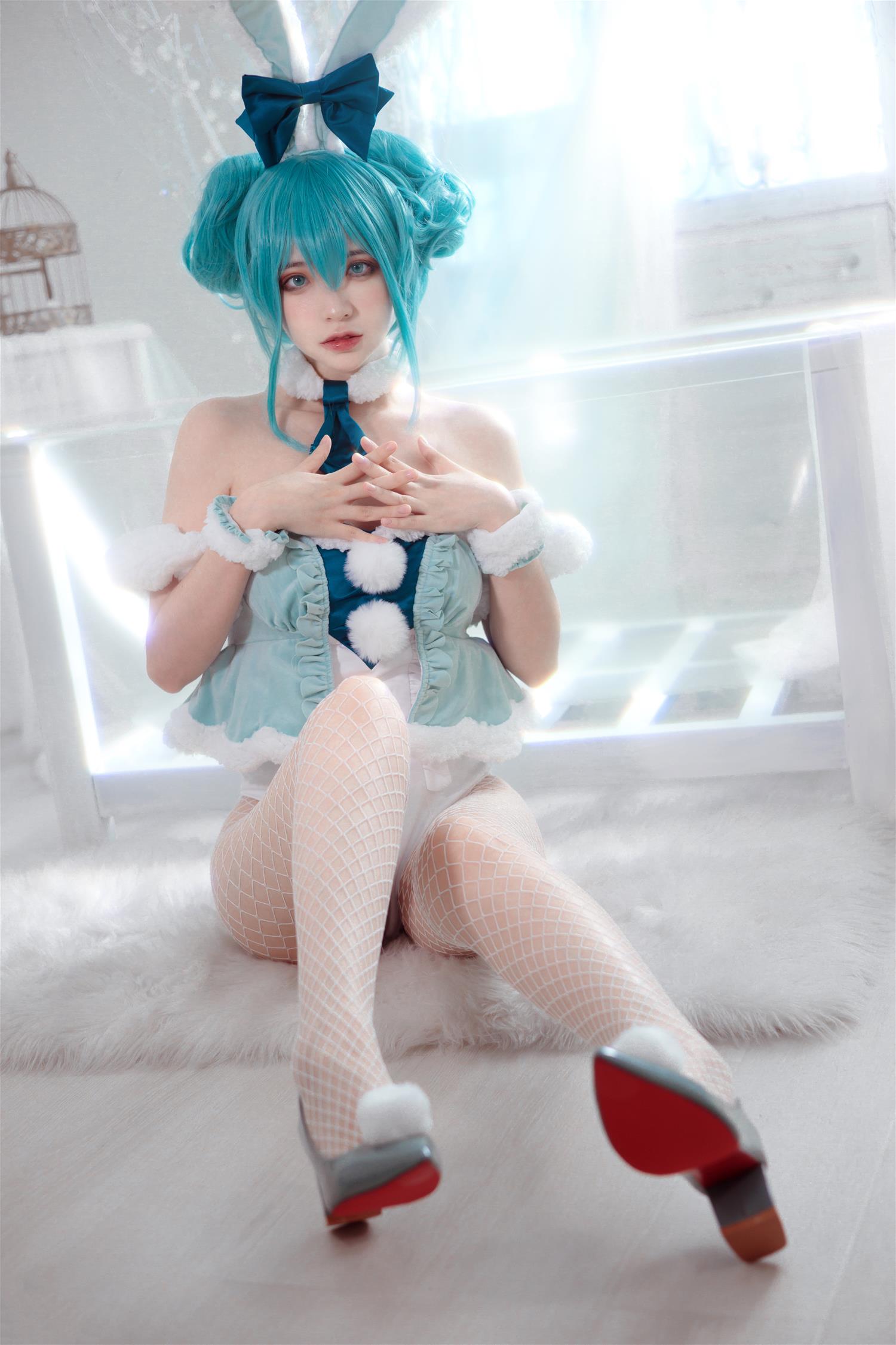 疯猫ss miku初音兔女郎 [25P-343MB]