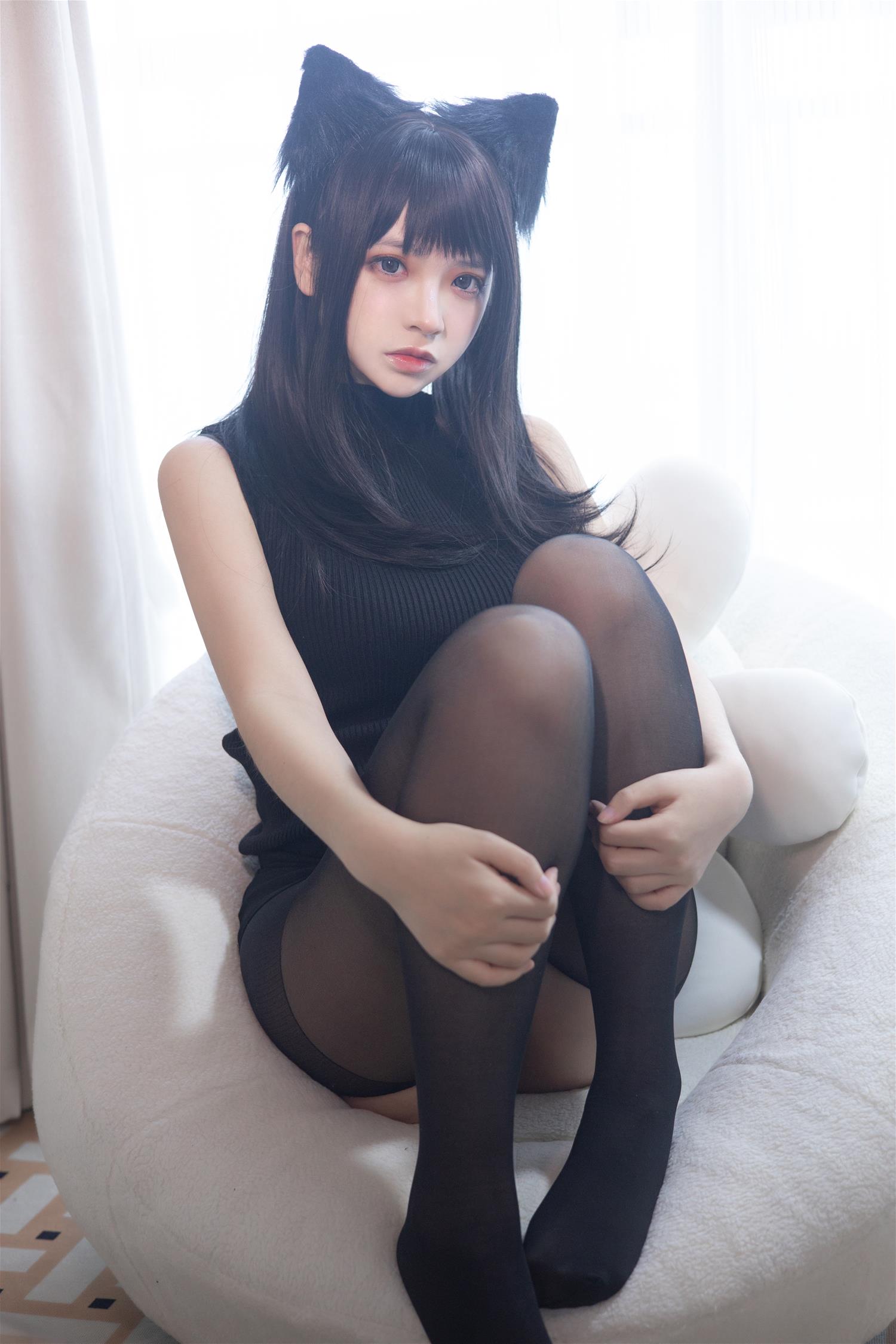 疯猫ss 黑毛衣少女 [80P-1.17GB]