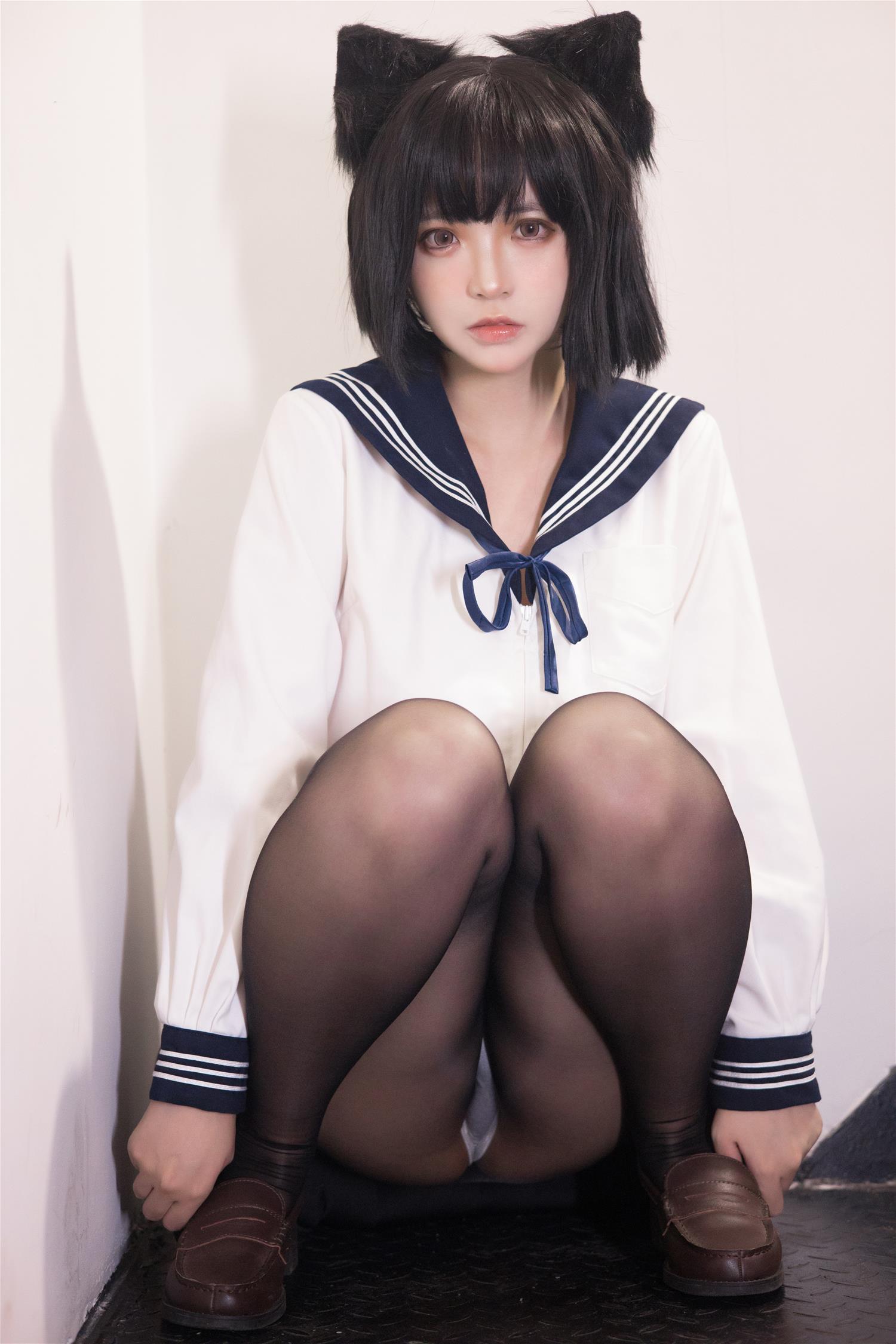 疯猫ss 制服少女 [80P5V-1.44GB]